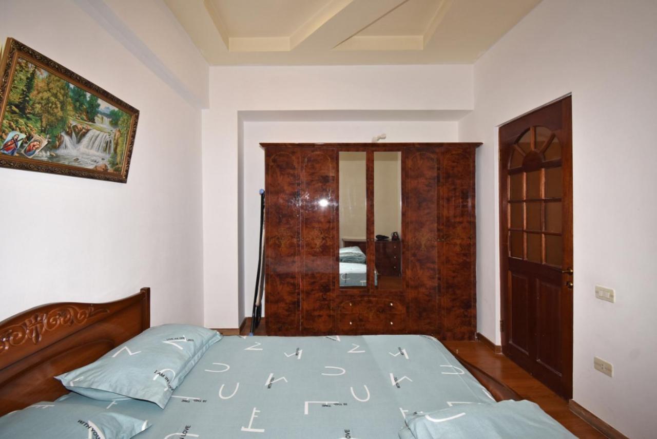 Abovyan Street 16, Apartment No 24 Erivan Exterior foto